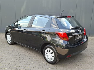 Toyota Yaris Toyota Yaris 1.0 VVT-i Style / CAMERA / NAVI / ALLSEASON - afbeelding nr 3