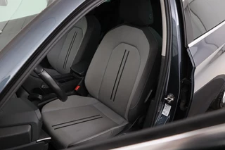 SEAT Leon SEAT Leon 1.5 eTSI Style Launch Edition | Trekhaak |  Carplay | Adaptive cruise | Carplay | Navigatie | Park Assist | Climate control - afbeelding nr 5