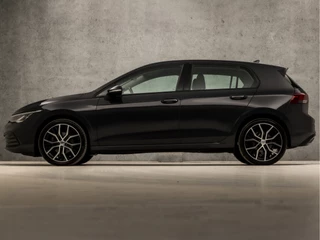 Volkswagen Golf Volkswagen Golf 1.0 TSI Sport (APPLE CARPLAY, CLIMATE, LED KOPLAMPEN, SPORTSTOELEN, LM VELGEN, LANE ASSIST, NIEUWSTAAT) - afbeelding nr 2