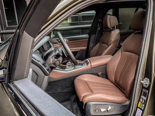 BMW X5 BMW X5 xDrive45e 394PK Automaat High Executive M-Sport | SKYLOUNGE | MASSAGE | VENTILATIE | 360 | RIJASSISTENTIE PAKKET | - afbeelding nr 16