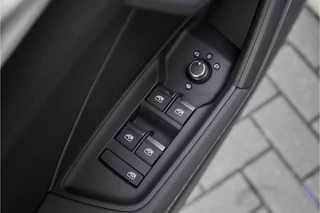 Audi A3 Audi A3 Sportback 35 TFSI S-Edition CarPlay ACC 18 Inch - afbeelding nr 37