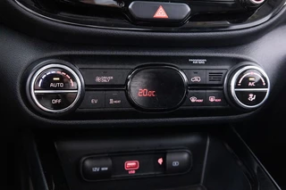 Kia e-Soul Kia e-Soul DynamicPlusLine 64 kWh | NAVI | ECC | PDC - afbeelding nr 13