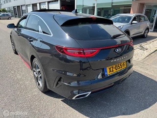 Kia ProCeed Pro Ceed 1.0 T urbo 120pk  GT-Line  Panorama dak, 17 inch velg.  Keyless entry , Voorstlelen & Stuur verwarmd , Navigatie , Achteruit rij Camera  , Apple Carplay / Android Auto , GT Line exterieur  & interieur - afbeelding nr 3