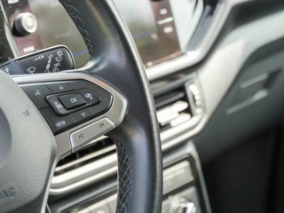 Volkswagen T-Cross Volkswagen T-Cross 1.0 TSI 116PK Life R-Line | APPLE CARPLAY | CRUISE CONTROL | - afbeelding nr 13