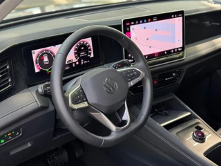 Volkswagen Tiguan Volkswagen TIGUAN 1.5 eTSI DSG Lane ass Drive pilot CarPlay 150 PK Keyless Camera Sfeerverlichting Life edition Direct leverbaar - afbeelding nr 18