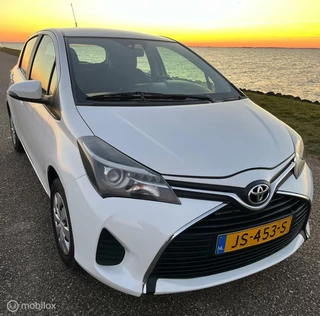 Toyota Yaris Toyota Yaris 1.0 VVT-i Aspiration - afbeelding nr 2