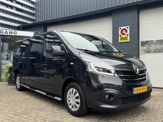 Renault Trafic - 215221838-0