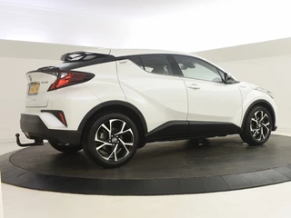 Toyota C-HR Toyota C-HR 1.8 Hybrid Dynamic | Trekhaak | Parkeersensoren V+A | Navigatie - afbeelding nr 7