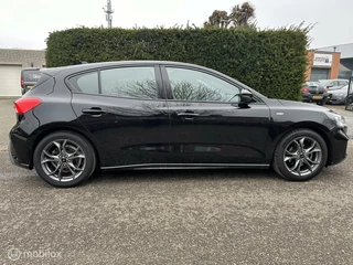 Ford Focus Ford Focus 1.0 EcoBoost ST Line Business Pano Led - afbeelding nr 5