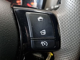 Toyota Yaris Toyota Yaris 1.3 VVT-i Dynamic Bi-Tone - afbeelding nr 31