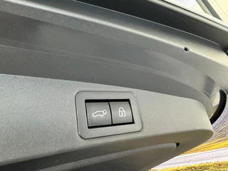 Toyota Corolla Touring Sports Toyota Corolla Touring Sports 2.0 Hybrid Executive / 184pk - afbeelding nr 36