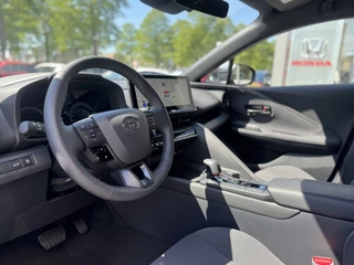 Toyota C-HR Dodenhoekdetectie, Navigatie, Parkeersensoren V + A , All-in Rijklaarprijs - afbeelding nr 14