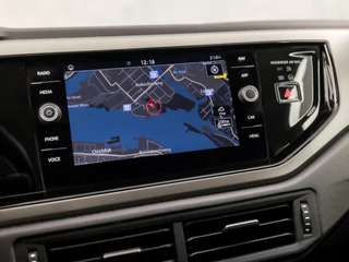 Volkswagen Polo Volkswagen Polo 1.0 Sportline (APPLE CARPLAY, GROOT NAVI, LM VELGEN, SPORTSTOELEN, CRUISE, LED ACHTERLICHTEN, NIEUWE APK, NIEUWSTAAT) - afbeelding nr 23