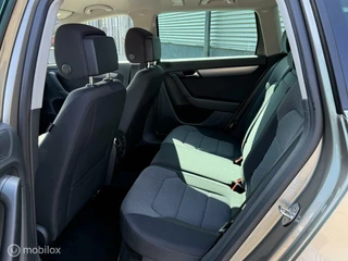 Volkswagen Passat Volkswagen Passat Variant 1.4 TSI Highline ACC, NAVI, BOMVOL - afbeelding nr 25