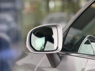 Volvo XC60 Volvo XC60 2.0 B5 Momentum Exclusive Pano|Harman|HuD|360cam - afbeelding nr 37