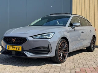 CUPRA Leon Sportstourer 1.4 e-Hybrid 245pk DSG | Pano | ACC | Stoel/Stuurverwarming | Camera | Carplay |