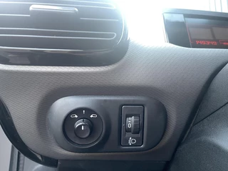 Citroën C4 Cactus Citroen C4 Cactus 1.2 VTi Shine CAMERA|TREKHAAK|AIRCO|LED|PARKEERSENSOREN - afbeelding nr 11
