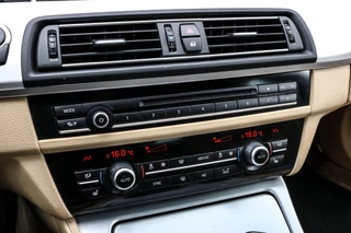 BMW 5 Serie BMW 5-serie Touring 520i M Sport - MEMORY - COMFORTSTOELEN - LED - afbeelding nr 21