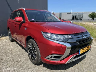 Mitsubishi Outlander Mitsubishi Outlander 2.4 PHEV Intense+ trekhaak allseason banden - afbeelding nr 24