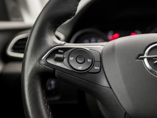 Opel Grandland X Automaat (APPLE CARPLAY, GROOT NAVI, CLIMATE, CAMERA, LEDER, LED KOPLAMPEN, SPORTSTOELEN, KEYLESS, CRUISE, NIEUWE APK, NIEUWSTAAT) - afbeelding nr 18