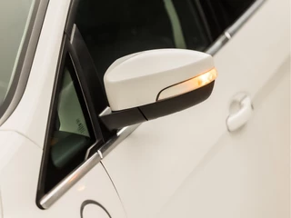 Ford C-MAX Ford C-MAX 2.0 Plug-in Hybrid Titanium Plus 185Pk Automaat (PANORAMADAK, GROOT NAVI, CLIMATE, CAMERA, LEDEREN SPORTSTOELEN, GETINT GLAS, ELEK ACHTERKLEP, KEYLESS, NIEUWE APK, NIEUWSTAAT) - afbeelding nr 36