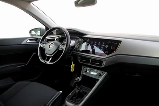 Volkswagen Polo Volkswagen Polo 1.0 TSI Comfortline - 95 pk **Carplay / PDC / ACC - afbeelding nr 10