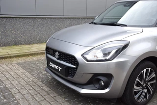 Suzuki Swift Suzuki Swift 1.2 Style Smart Hybrid | Apple carplay/android | Lichtmetalen velgen | Parkeersassistent | - afbeelding nr 3