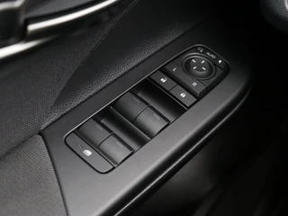 Toyota C-HR - afbeelding nr 18