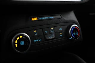 Ford Focus Ford Focus Wagon 1.5 EcoBlue Connected Cruise Control, Navigatie, Airco, Licht metalen velgen - afbeelding nr 10