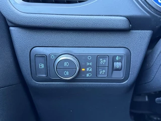 Ford Kuga Ford Kuga 2.5 PHEV ST line - panoramadak - camera - navi - afbeelding nr 18