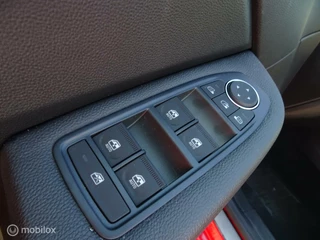 Renault Clio Renault Clio 1.0 TCe Evolution Camera, Navi, Apple CarPlay & Android Climate-control PDC-Sensoren ETC.ETC. - afbeelding nr 20