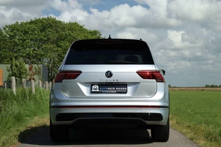 Volkswagen Tiguan Volkswagen Tiguan 1.5 TSI / 2x R-Line / Black Style / Virtual Cockpit / Camera / Matrix LED / Trekhaak / 20