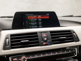 BMW 3 Serie BMW 3 Serie 318i Executive Sportline Automaat (NAVIGATIE, DEALER ONDERHOUDEN, CLIMATE, PARKEERSENSOREN, SPORTSTOELEN, LED KOPLAMPEN, CRUISE, NIEUWE APK, NIEUWSTAAT) - afbeelding nr 25