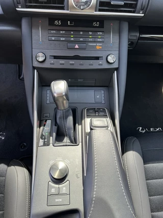 Lexus IS - afbeelding nr 25