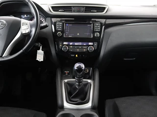 Nissan QASHQAI Nissan Qashqai 1.2 Acenta | Stoelverwarming | Trekhaak | Camera |  Navigatie | Climate control | Cruise control | Bluetooth - afbeelding nr 7