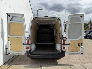 Renault Master Renault Master T33 2.3 DCI 135PK L2H2 Airco Cruise Control Parkeersensoren LED - afbeelding nr 11
