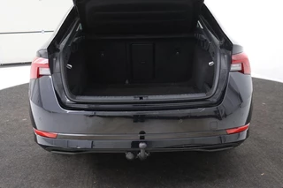 Škoda Octavia Skoda Octavia 1.0 e-TSI Business Edition Plus |  Stoelverwarming | Trekhaak | Adaptive cruise | Carplay | Full LED | Keyless | Sfeerverlichting - afbeelding nr 9