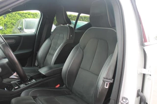 Volvo XC40 Volvo XC40 T4 Recharge R-Design | Parkeercamera | Glossy Black | Keyless - afbeelding nr 19