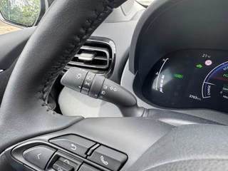 Toyota Yaris Toyota Yaris 1.5 Hybrid 116Pk Style Adaptive Virt Cockpit Clima - afbeelding nr 25