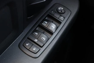 Dodge Ram 1500 Dodge Ram 1500 5.7 V8 4x4 Quad Cab Sport | Leder | Camera |  Trekhaak | 20'' | Airco | Cruise control | LPG 122 liter | LED verstraler | Bluetooth | Side-Bars - afbeelding nr 33