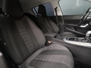 Peugeot 308 Peugeot 308 1.2 PureTech Allure [CRUISE CONTROL, CAMERA, TREKHAAK, STOELVERWARMING, DODE HOEK DETECTOR, CLIMATE CONTROL, NAVIGATIE, NIEUWSTAAT] - afbeelding nr 10