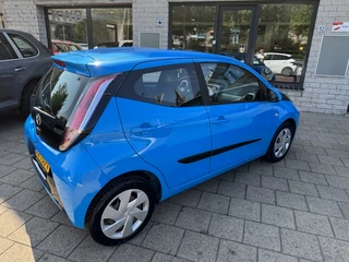 Toyota Aygo Toyota Aygo 1.0 VVT-i x-play 5Drs Camera NAP - afbeelding nr 9