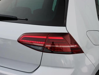 Volkswagen Golf Volkswagen Golf 1.4 TSI 150PK Highline 3x R-line Panoramadak - afbeelding nr 28