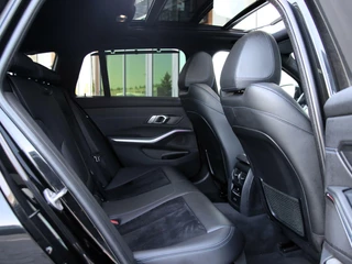 BMW 3 Serie BMW 3-serie Touring 330e xDrive High Executive | M-sport | - afbeelding nr 31