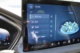 Ford Kuga | Winterpakket | Technology pack | BLIS | Navigatie | Head-up - afbeelding nr 48