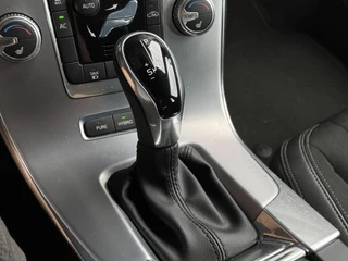 Volvo V60 Volvo V60 2.4 D5 Twin Engine NL AUTO*PDC*NAVI*XENON*LM VELGEN - afbeelding nr 13