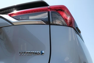 Toyota RAV4 Toyota RAV4 2.5 Hybrid 218PK Dynamic Automaat | Apple CarPlay & Android Auto - afbeelding nr 36