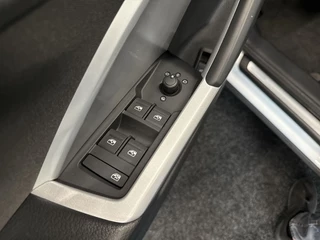 Audi Q3 Audi Q3 35 TFSI Pro Line | MATRIX LED | CAMERA | CARPLAY | 20 INCH LMV - afbeelding nr 24