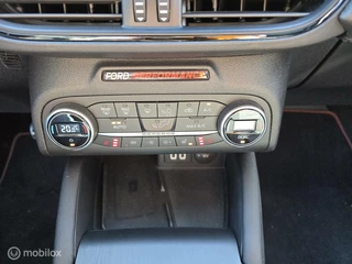 Ford Focus Ford Focus Wagon 1.5 EcoB ST Line X Full Options Pano/ACC/HUD/Winterpakket/Led - afbeelding nr 21