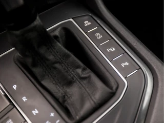 Volkswagen Tiguan Allspace Volkswagen Tiguan Allspace 1.5 TSI R-Line Sport 7 Persoons 150Pk Automaat (PANORAMADAK, VIRTUAL COCKPIT, APPLE CARPLAY, GROOT NAVI, CAMERA, SPORTSTOELEN, ZWART HEMEL, ADAPTIVE CRUISE, LED KOPLAMPEN, KEYLESS, NIEUWE APK, NIEUWSTAAT) - afbeelding nr 13